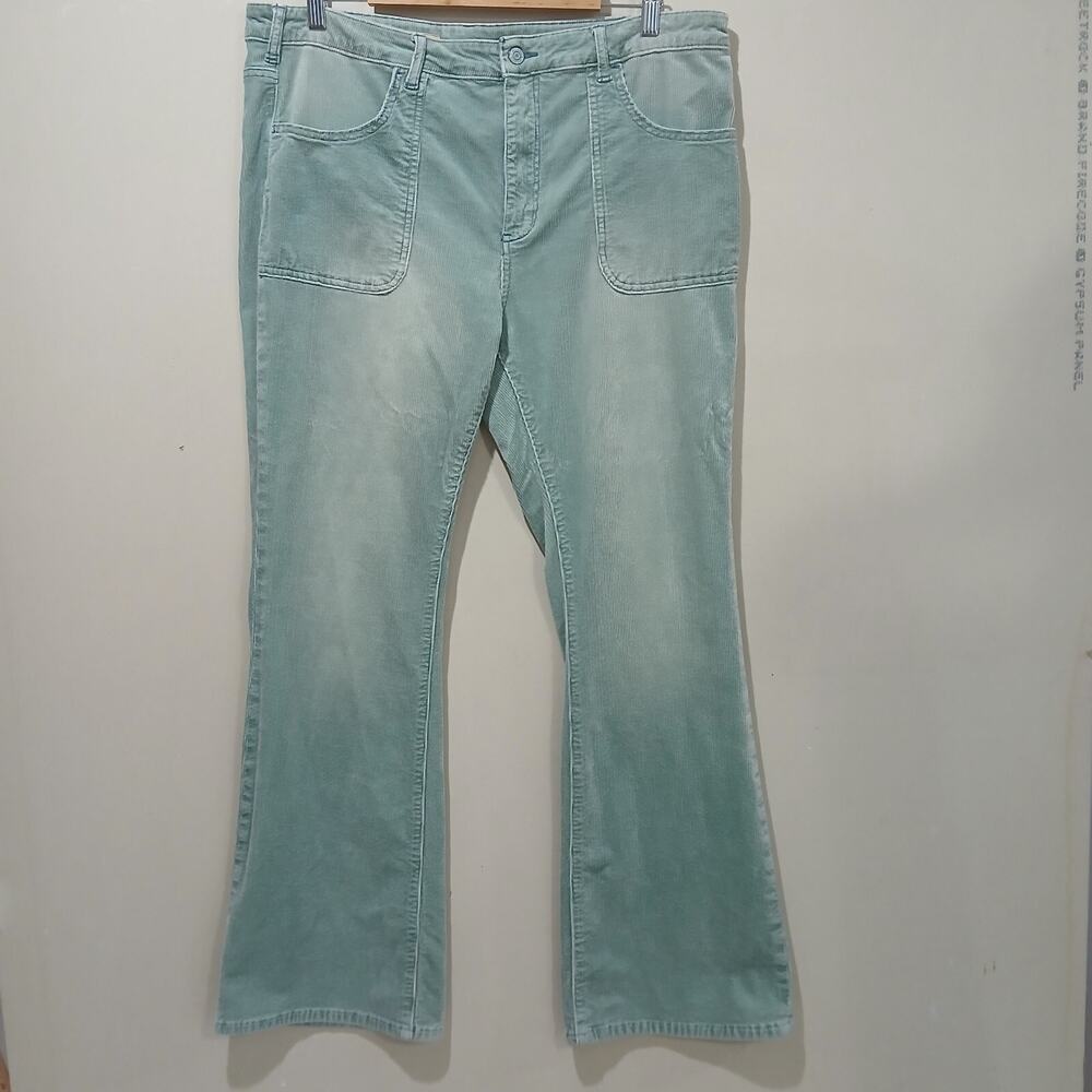 Anthropologie Pilcro The Icon Corduroy Jeans Pants Size 34 Green Flare Low Rise - Picture 3 of 16